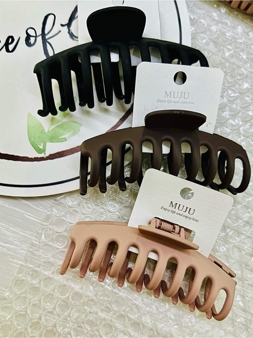 (3-Pack) Matte Hair Claw Clip - Black, Brown & Blush